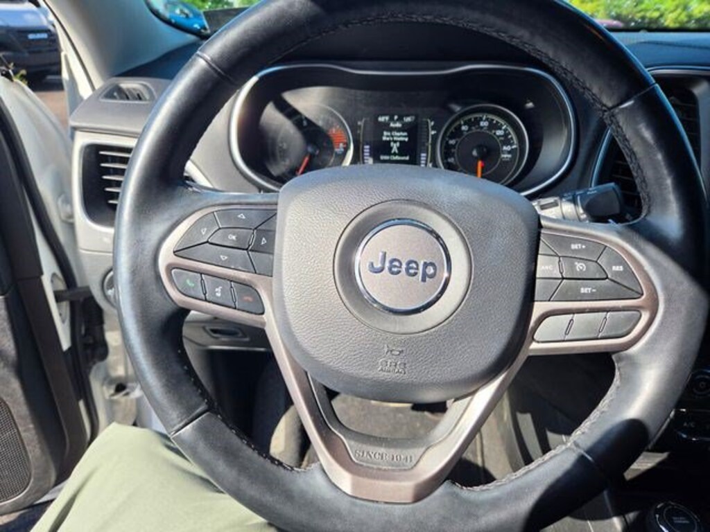 Used 2021 Jeep Cherokee Latitude Lux SUV