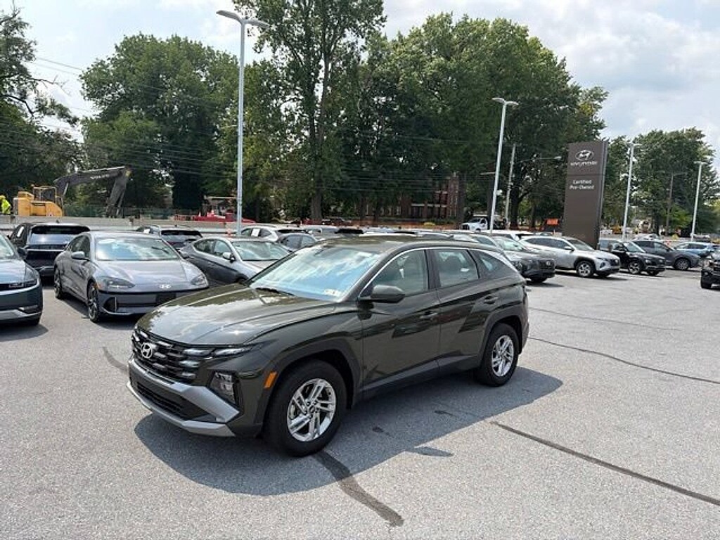 Certified 2025 Hyundai Tucson SE SUV