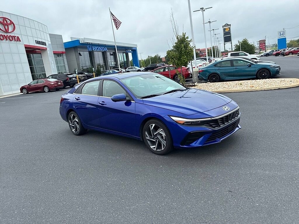 Used 2024 Hyundai Elantra Limited Sedan