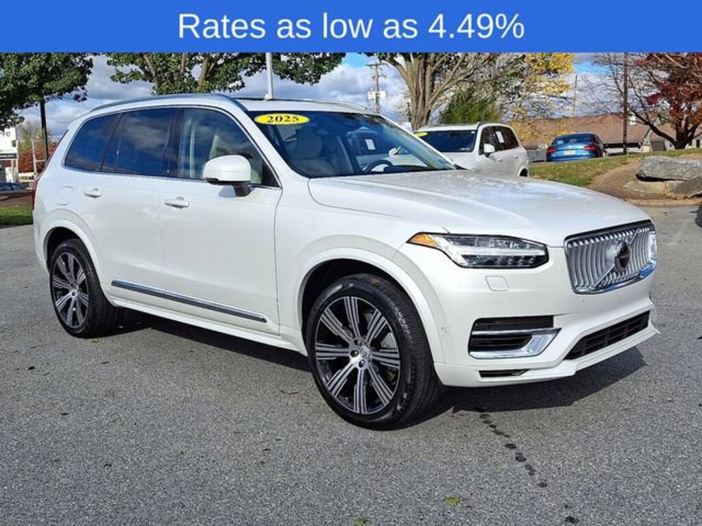 Certified 2025 Volvo XC90 Plug-In Hybrid Plus SUV