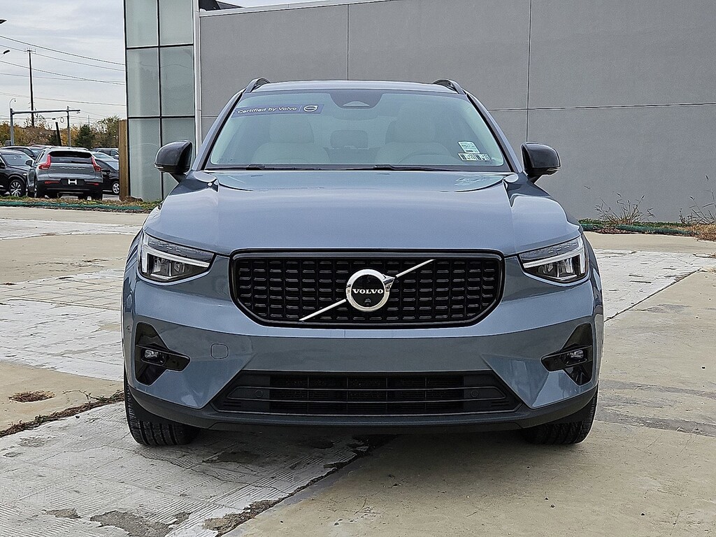 Certified 2023 Volvo XC40 Plus Dark Theme SUV