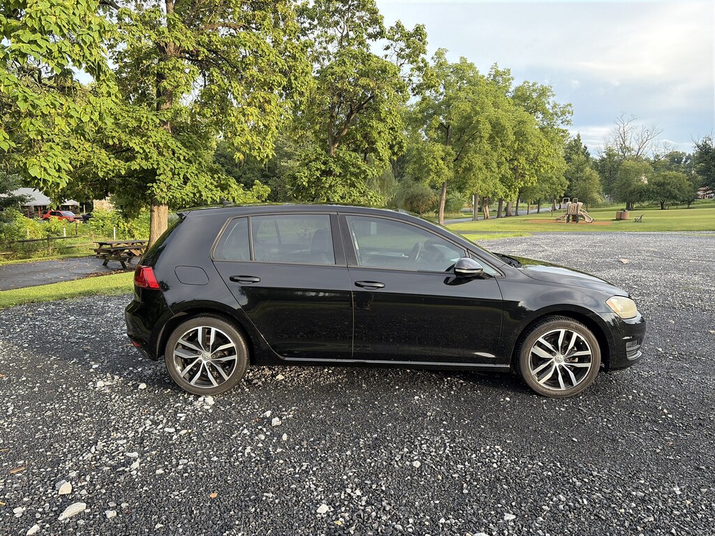 Used 2015 Volkswagen Golf TSI SE Hatchback