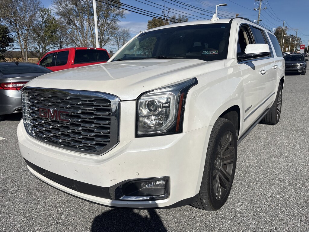 Used 2018 GMC Yukon XL Denali SUV