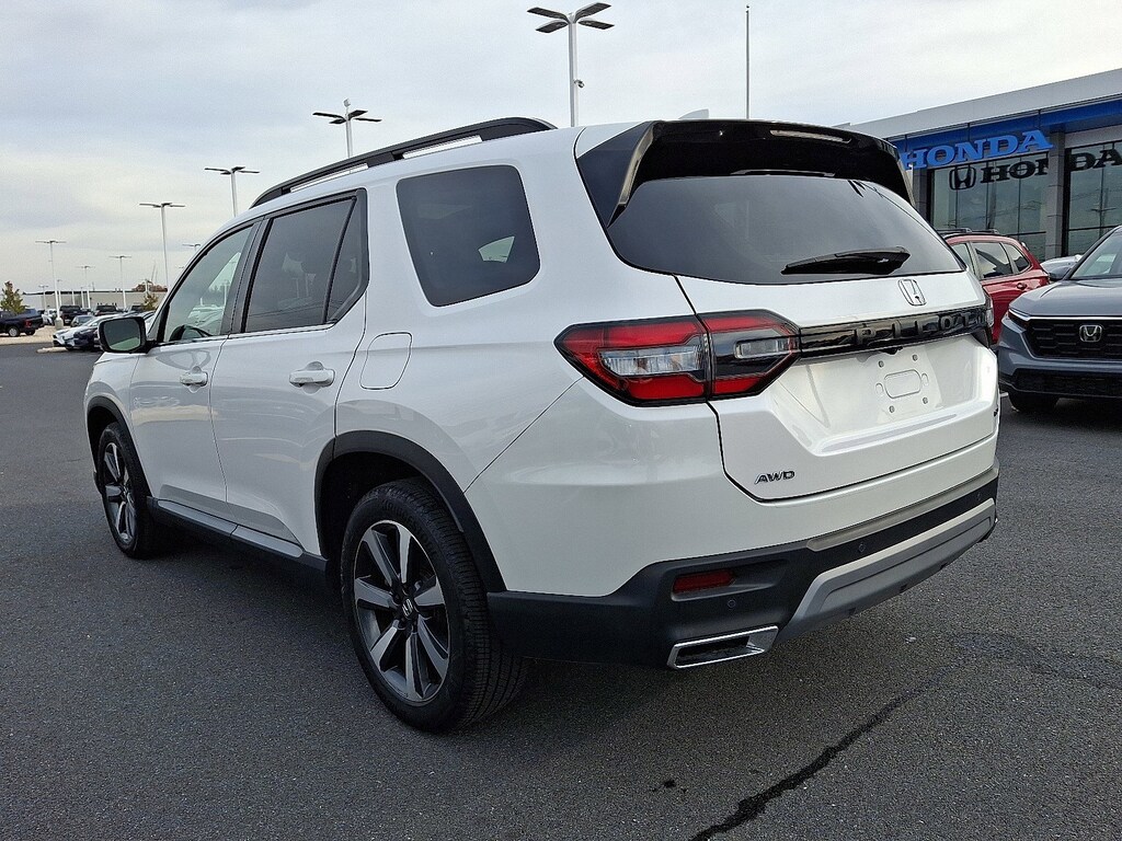 Certified 2024 Honda Pilot Touring SUV