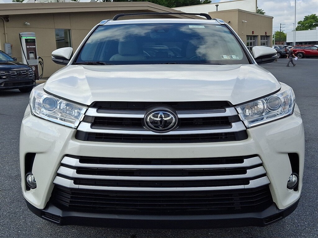 Used 2019 Toyota Highlander XLE SUV