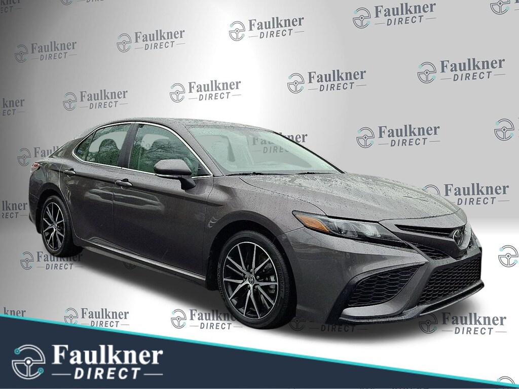Used 2023 Toyota Camry SE Sedan