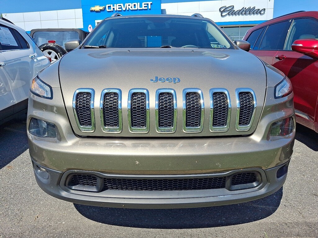 Certified 2017 Jeep Cherokee Latitude SUV