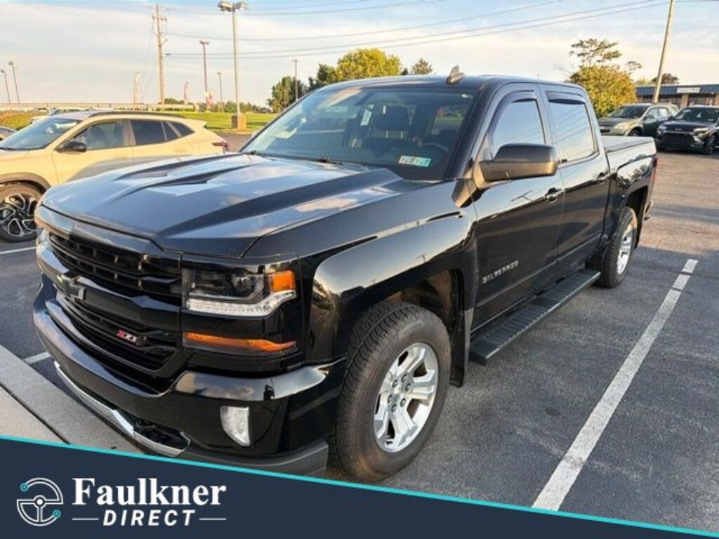 Used 2017 Chevrolet Silverado 1500 LT Truck Crew Cab