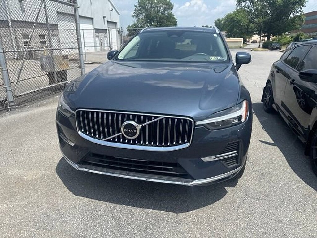 Used 2023 Volvo XC60 Plus Bright Theme SUV