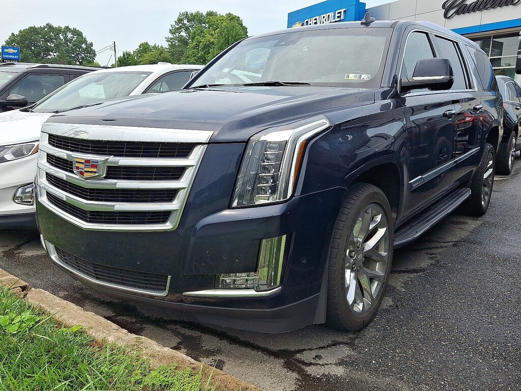 Used 2018 Cadillac Escalade ESV Luxury SUV
