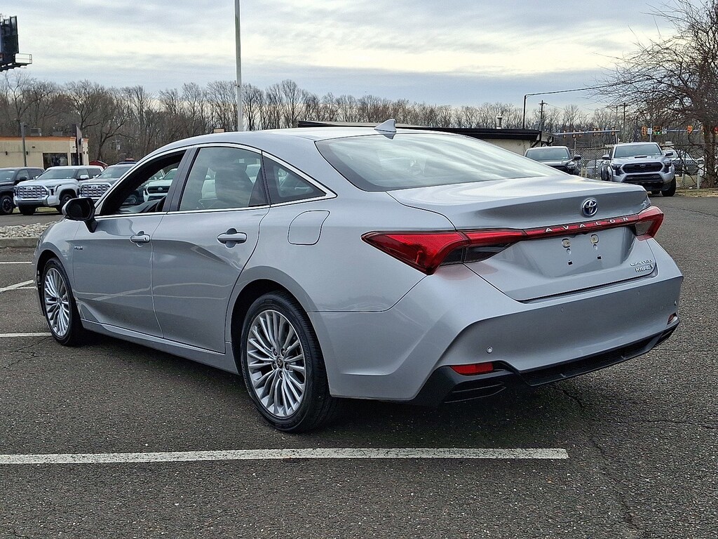 Certified 2021 Toyota Avalon Hybrid Limited Sedan
