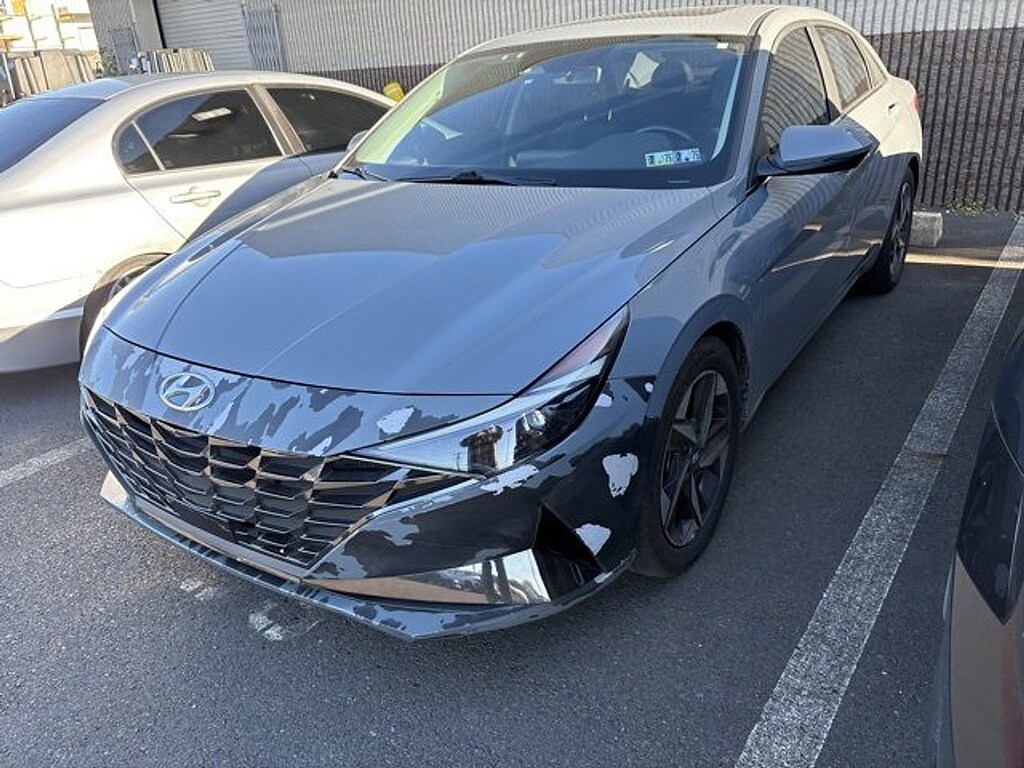 Used 2023 Hyundai Elantra Limited Sedan