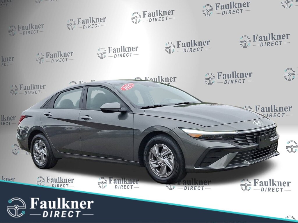 Used 2025 Hyundai Elantra SE Sedan