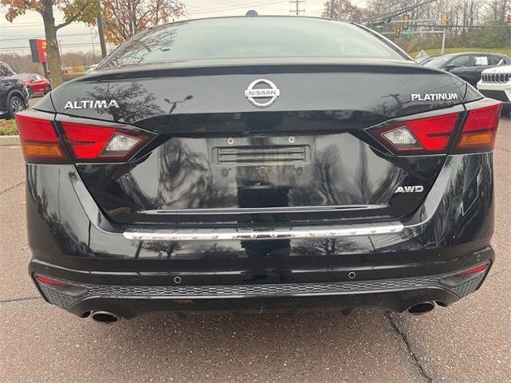 Used 2019 Nissan Altima 2.5 Platinum Sedan