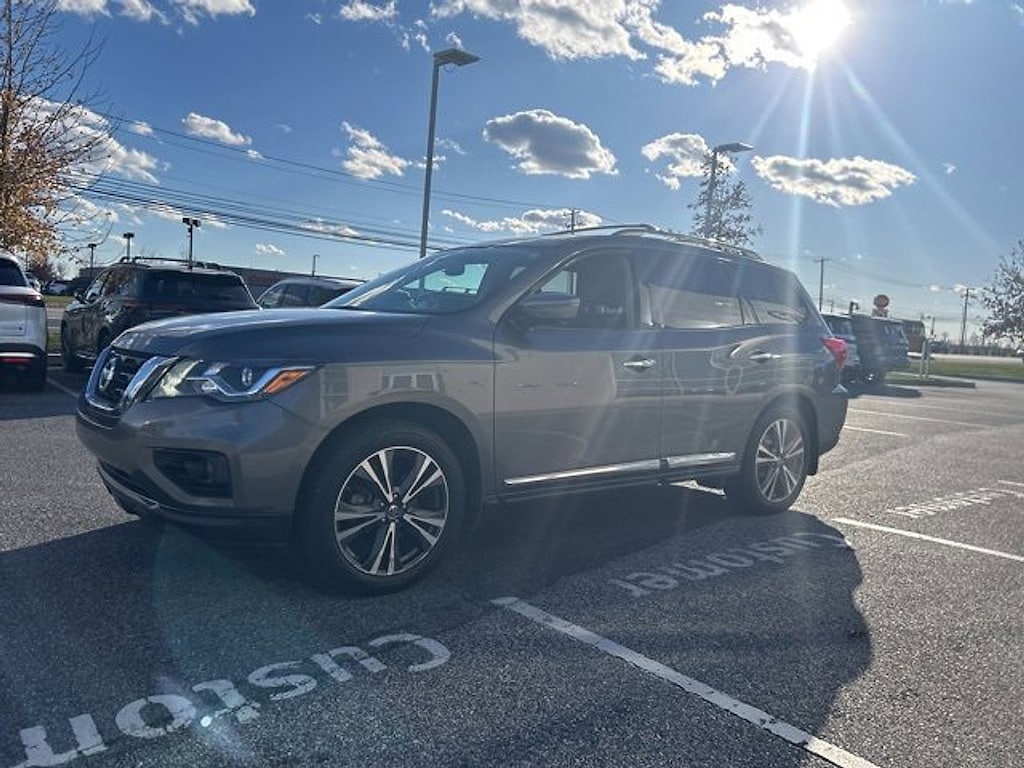 Used 2017 Nissan Pathfinder Platinum SUV