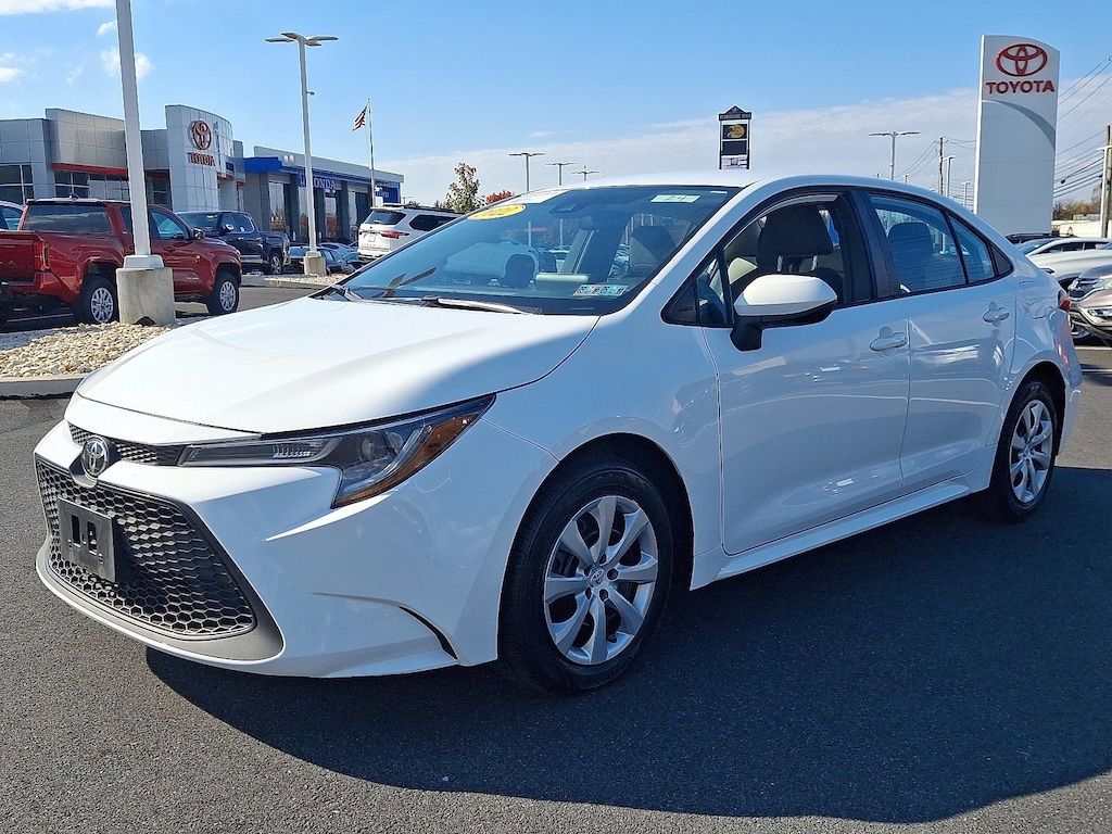 Certified 2022 Toyota Corolla LE Sedan