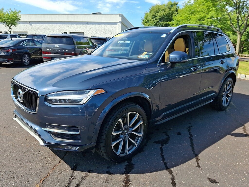Used 2019 Volvo XC90 Momentum SUV