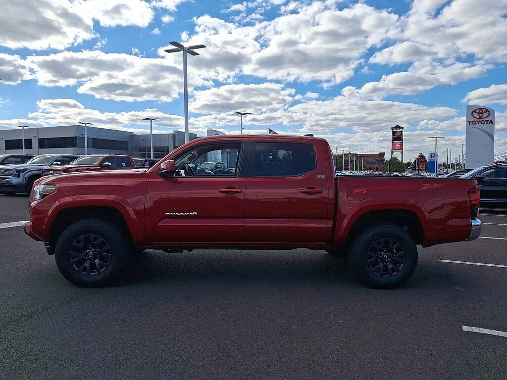 Certified 2023 Toyota Tacoma 4WD SR5 Truck Double Cab