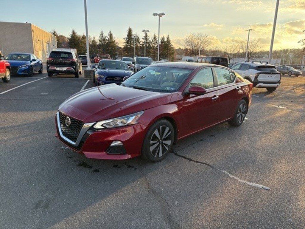 Certified 2022 Nissan Altima 2.5 SV Sedan