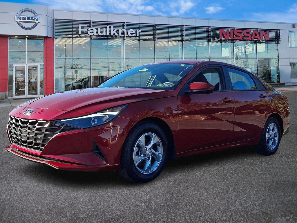 Used 2023 Hyundai Elantra SE Sedan