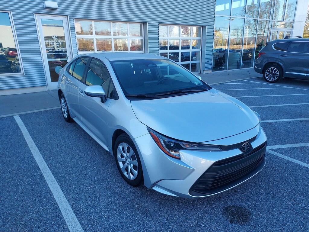Used 2023 Toyota Corolla LE Sedan