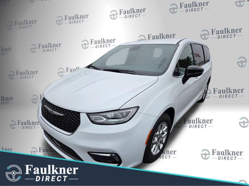 Used 2025 Chrysler Pacifica Select Van Passenger Van