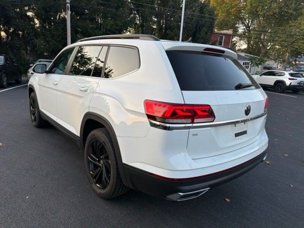 Used 2023 Volkswagen Atlas 2.0T SE w/Technology SUV