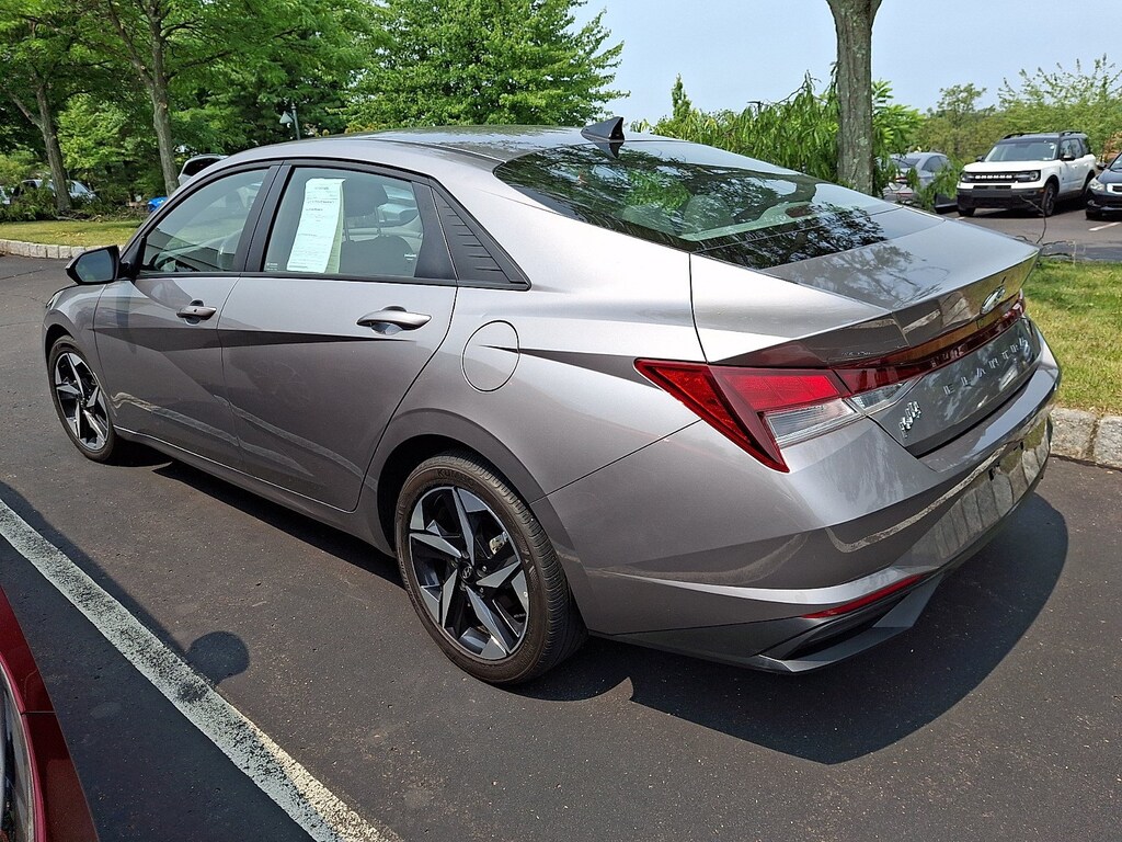 Used 2023 Hyundai Elantra SEL Sedan