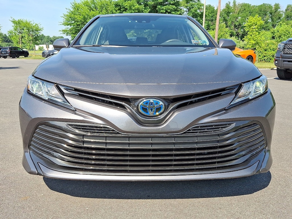 Used 2019 Toyota Camry Hybrid LE Sedan