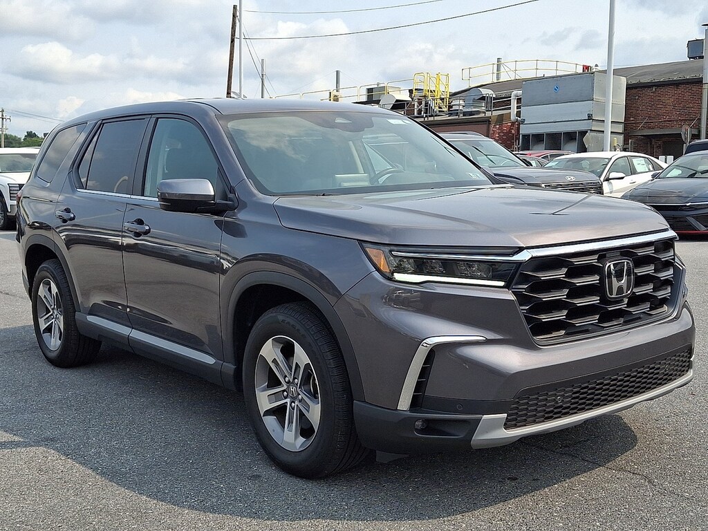 Used 2025 Honda Pilot EX-L SUV