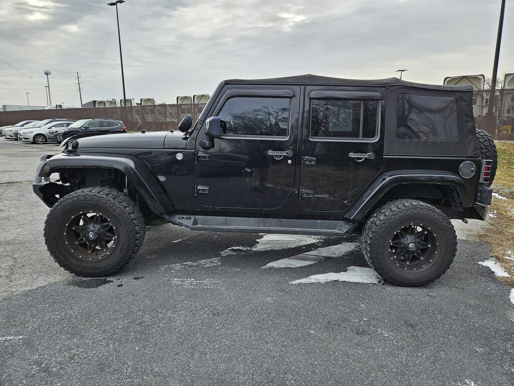 Used 2015 Jeep Wrangler Unlimited Sahara SUV