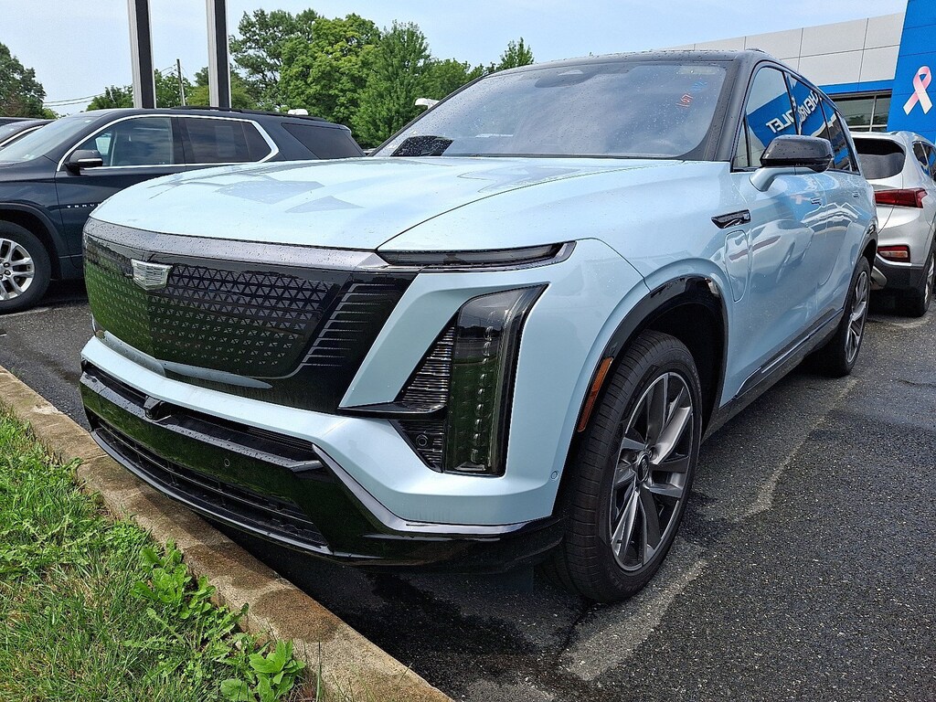Certified 2026 Cadillac Vistiq Sport SUV