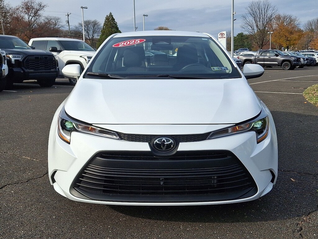 Certified 2025 Toyota Corolla LE Sedan