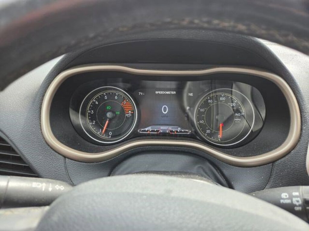 Used 2017 Jeep Cherokee Limited SUV
