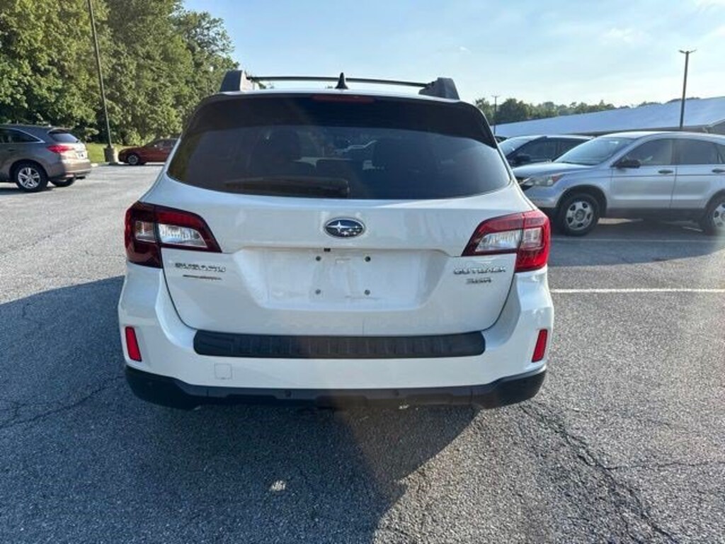 Used 2017 Subaru Outback Limited SUV