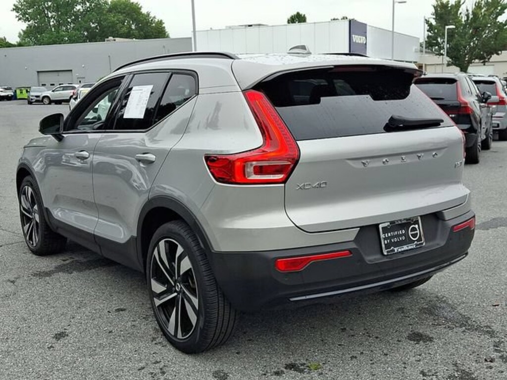 Certified 2023 Volvo XC40 Plus Dark Theme SUV