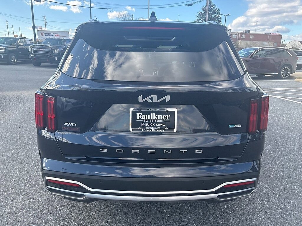 Used 2022 Kia Sorento Plug-In Hybrid SX SUV
