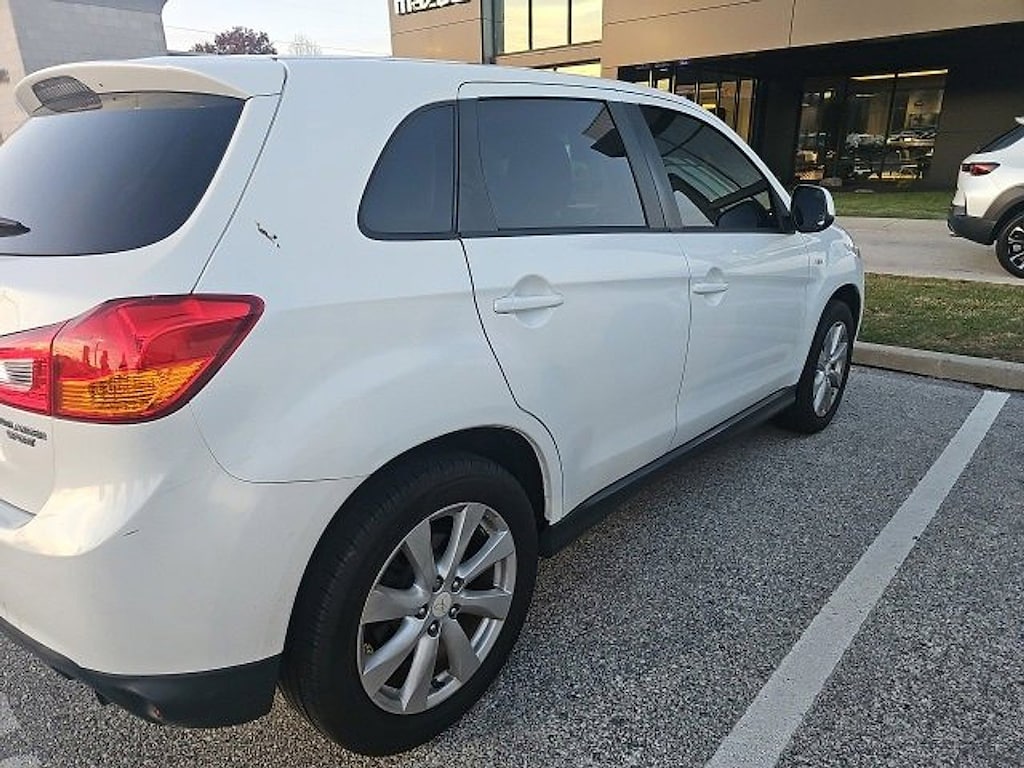 Used 2015 Mitsubishi Outlander Sport ES SUV