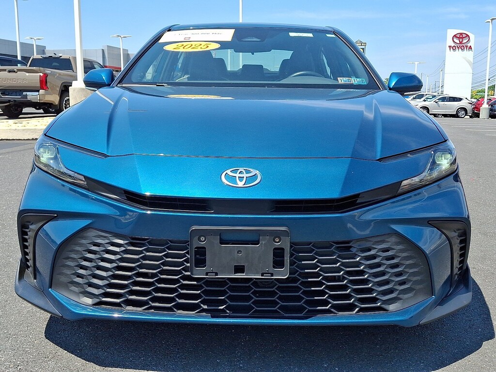 Certified 2025 Toyota Camry SE Sedan