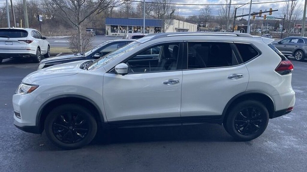 Used 2018 Nissan Rogue SV SUV