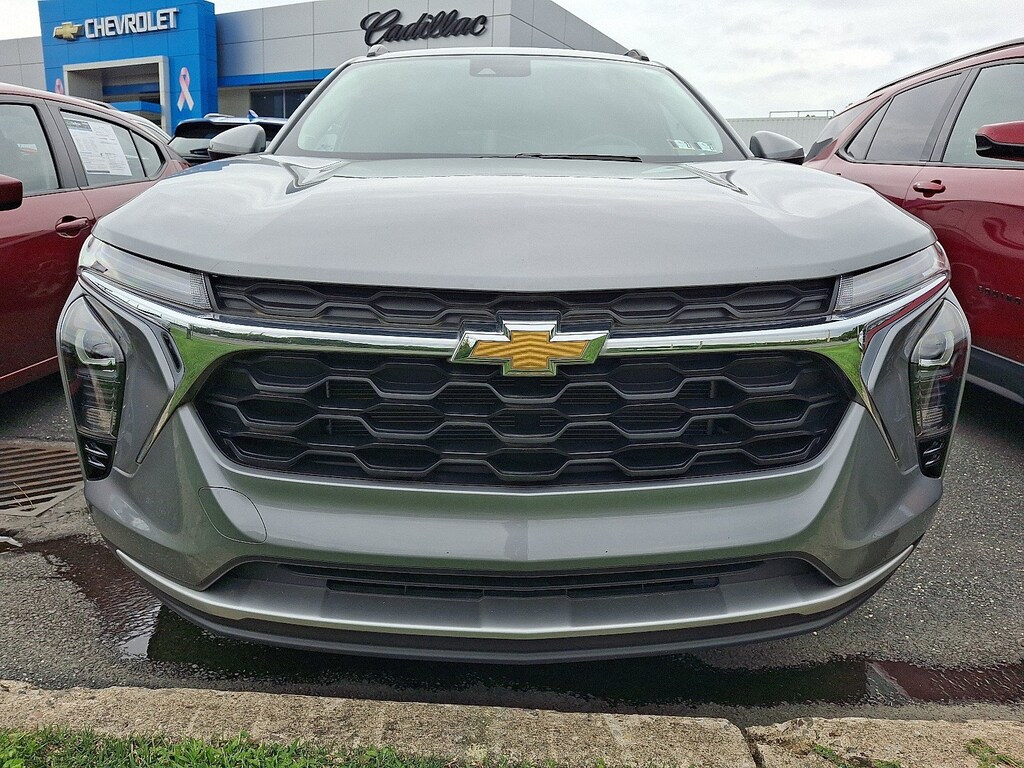 Used 2024 Chevrolet Trax LT SUV