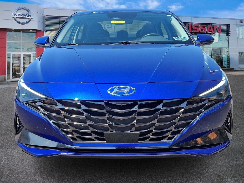 Used 2023 Hyundai Elantra Limited Sedan