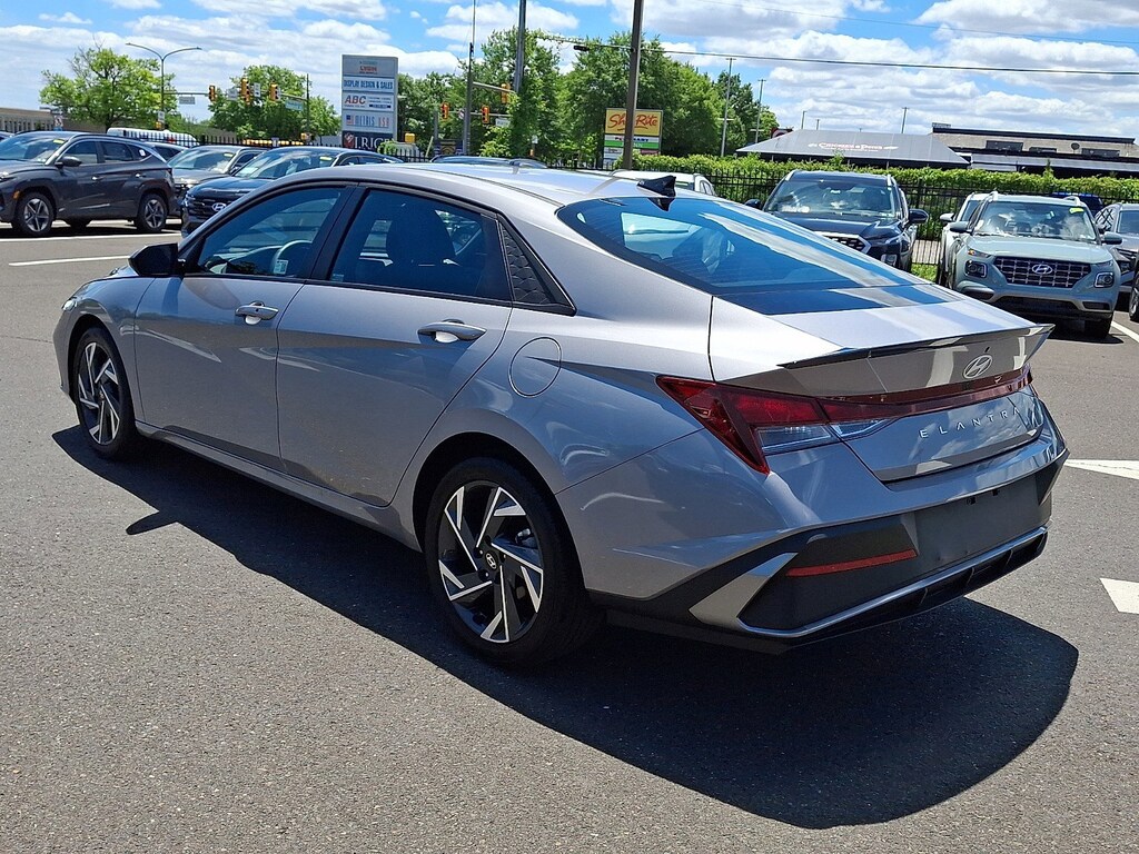Certified 2025 Hyundai Elantra SEL Sport Sedan