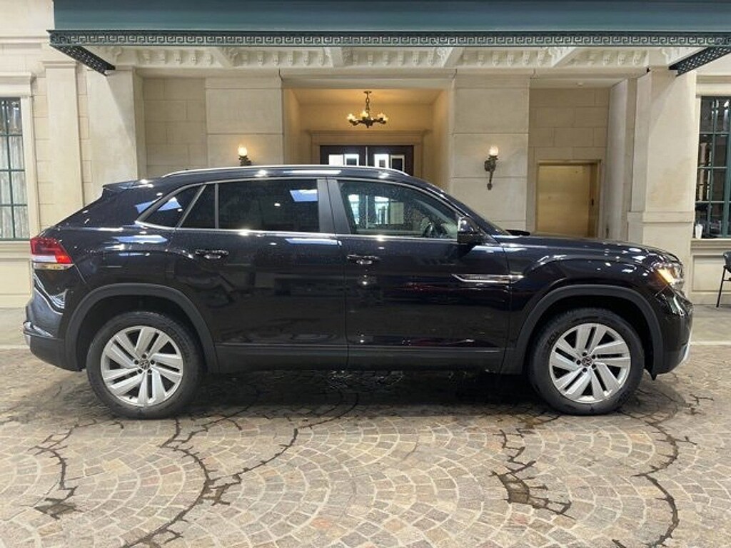 Used 2020 Volkswagen Atlas Cross Sport 2.0T SE w/Technology SUV
