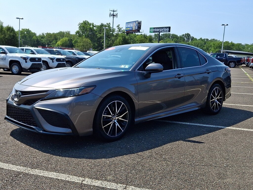 Certified 2021 Toyota Camry SE Sedan