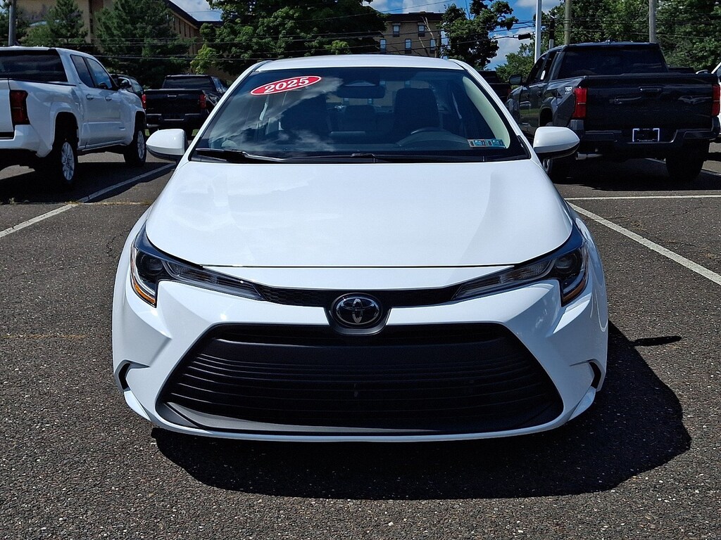 Certified 2025 Toyota Corolla LE Sedan