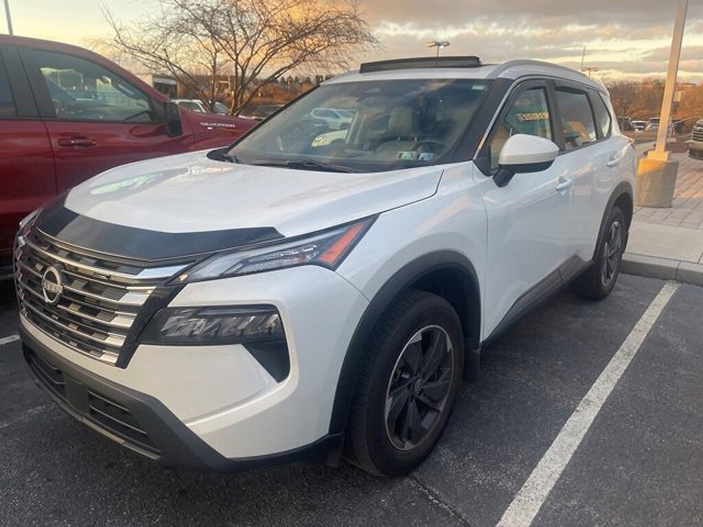 Used 2024 Nissan Rogue SV SUV