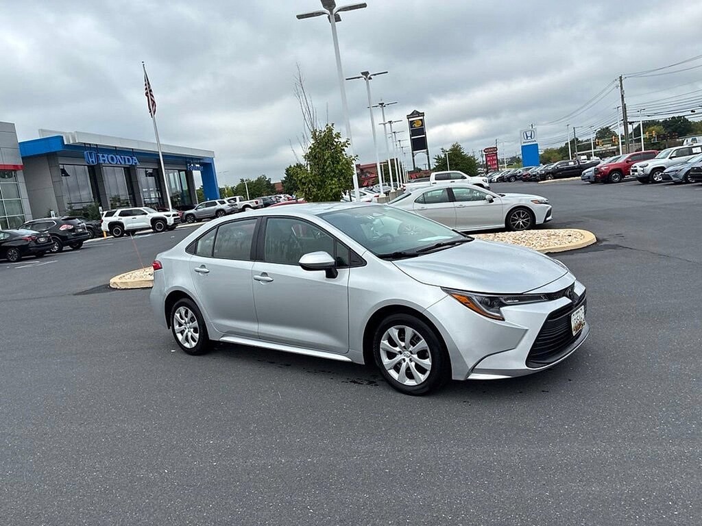 Certified 2024 Toyota Corolla LE Sedan