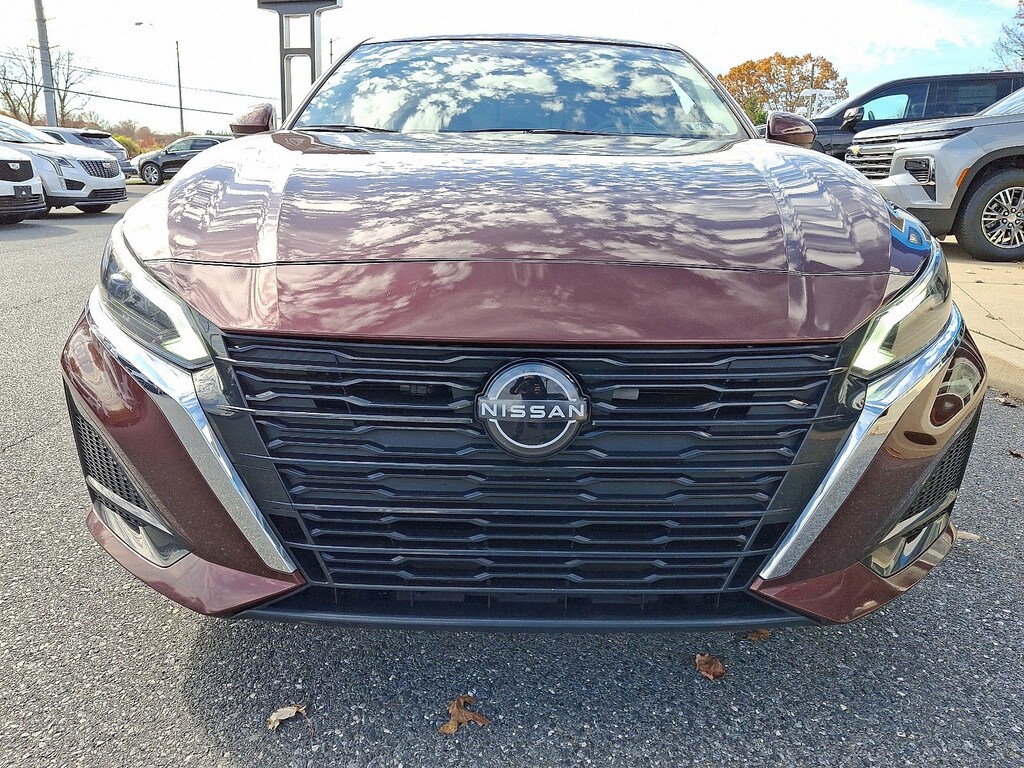 Used 2023 Nissan Altima 2.5 SV Sedan
