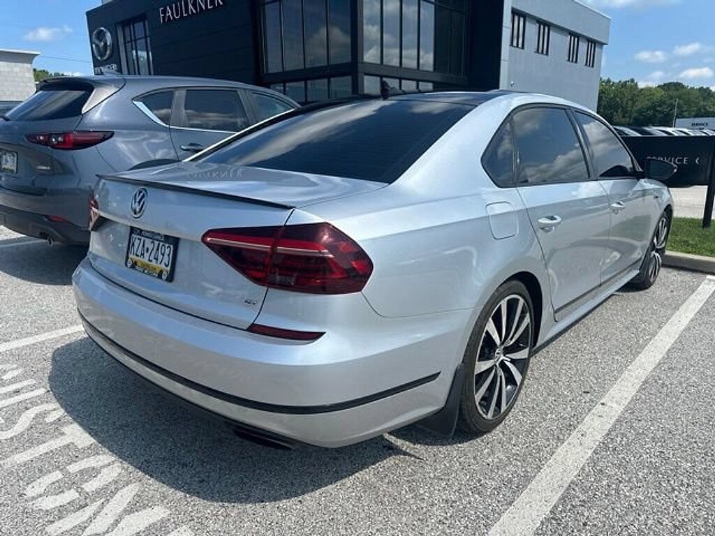 Used 2018 Volkswagen Passat V6 GT Sedan